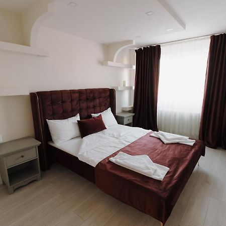 Bear'S Apartment Alba Iulia Exterior photo