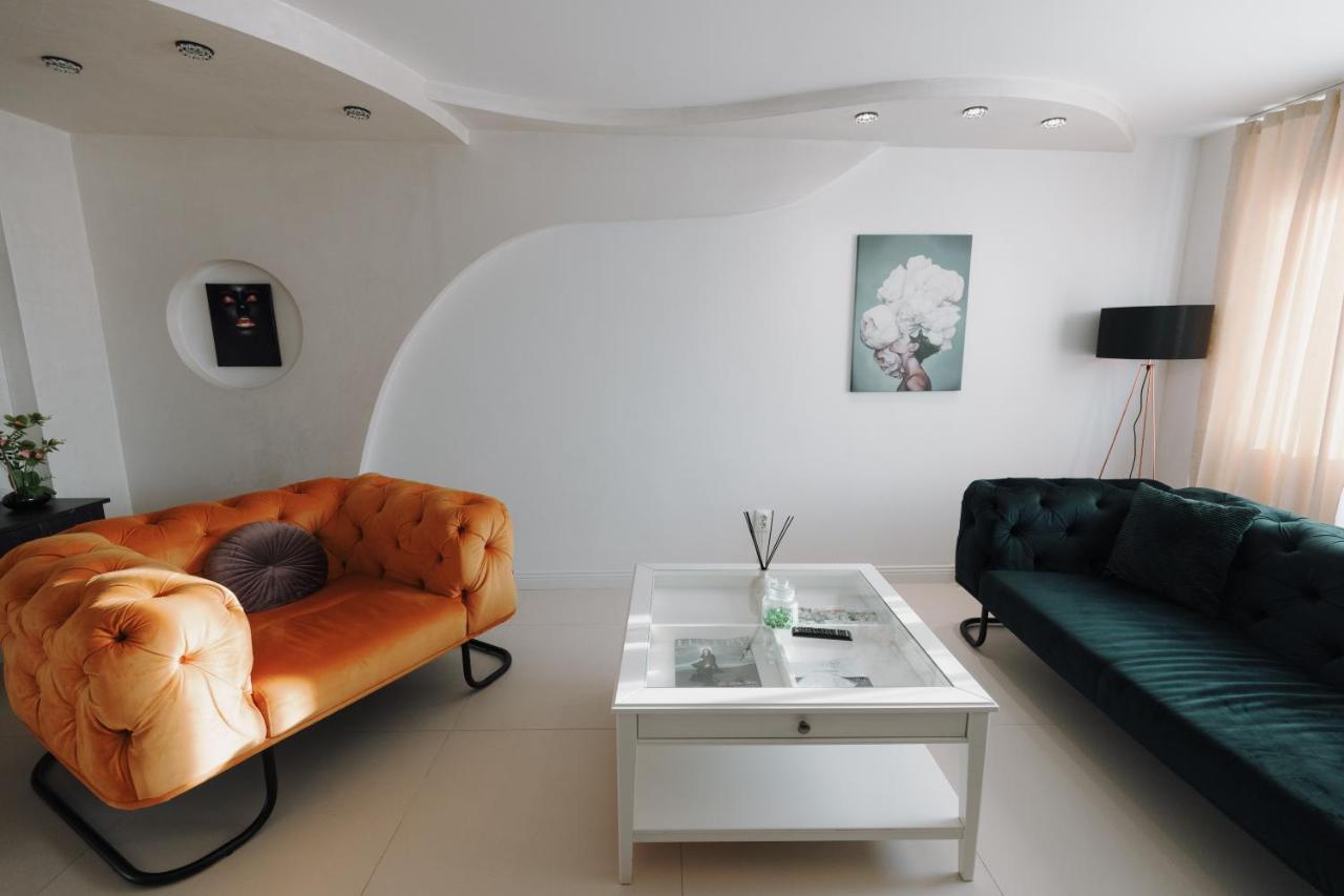 Bear'S Apartment Alba Iulia Exterior photo