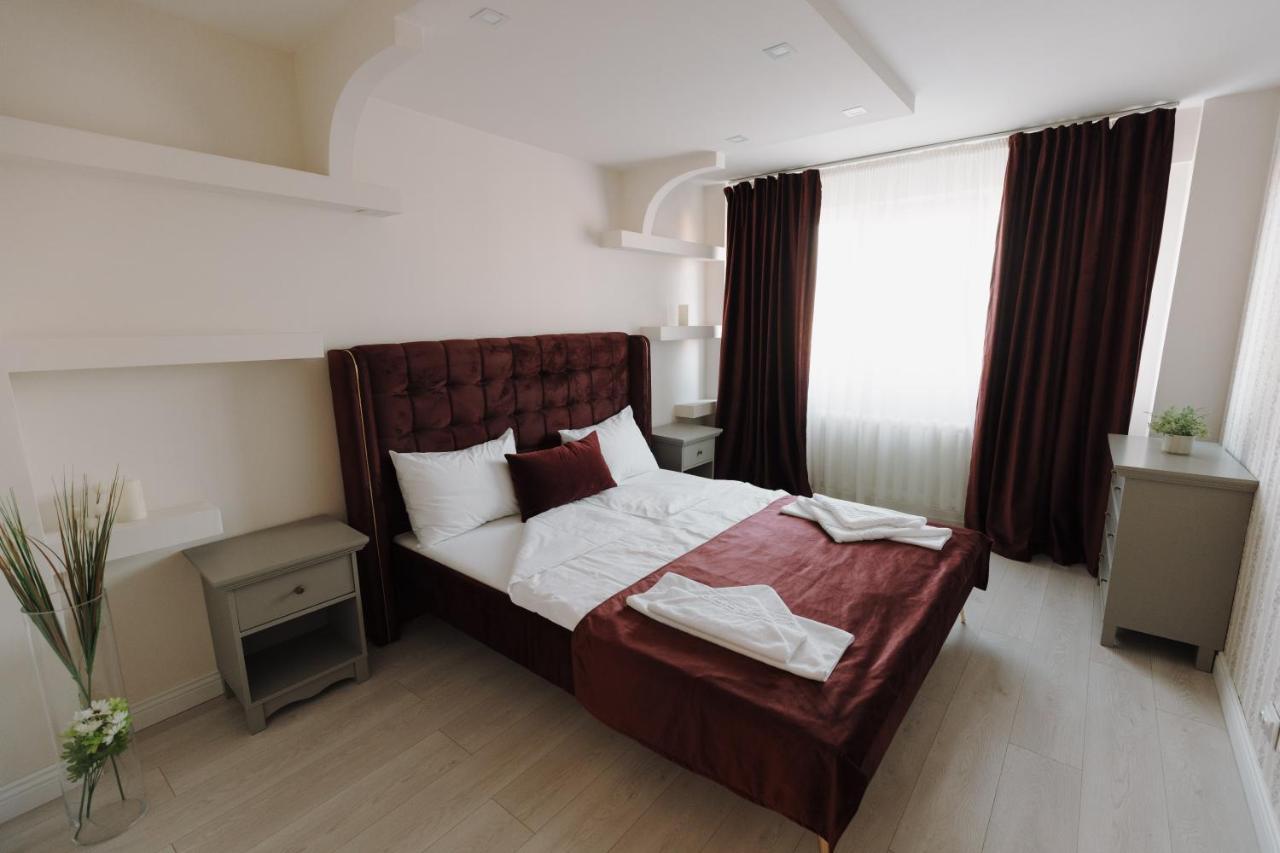 Bear'S Apartment Alba Iulia Exterior photo